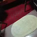 на пъпа на варна, входа на морската градина *