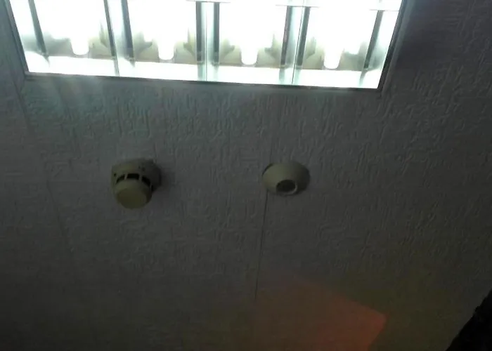 Кемпінг на пъпа на варна, входа на морската градина *