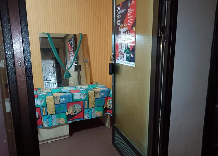 на пъпа на варна, входа на морската градина Warna