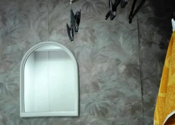 Campsite на пъпа на варна, входа на морската градина Varna