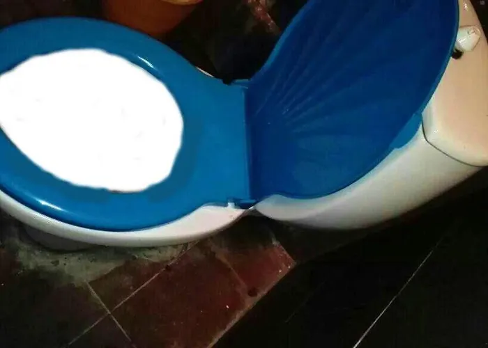 на пъпа на варна, входа на морската градина Campsite Varna